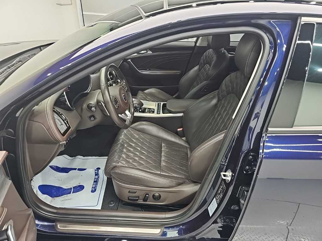 Kia Stinger — photo 11