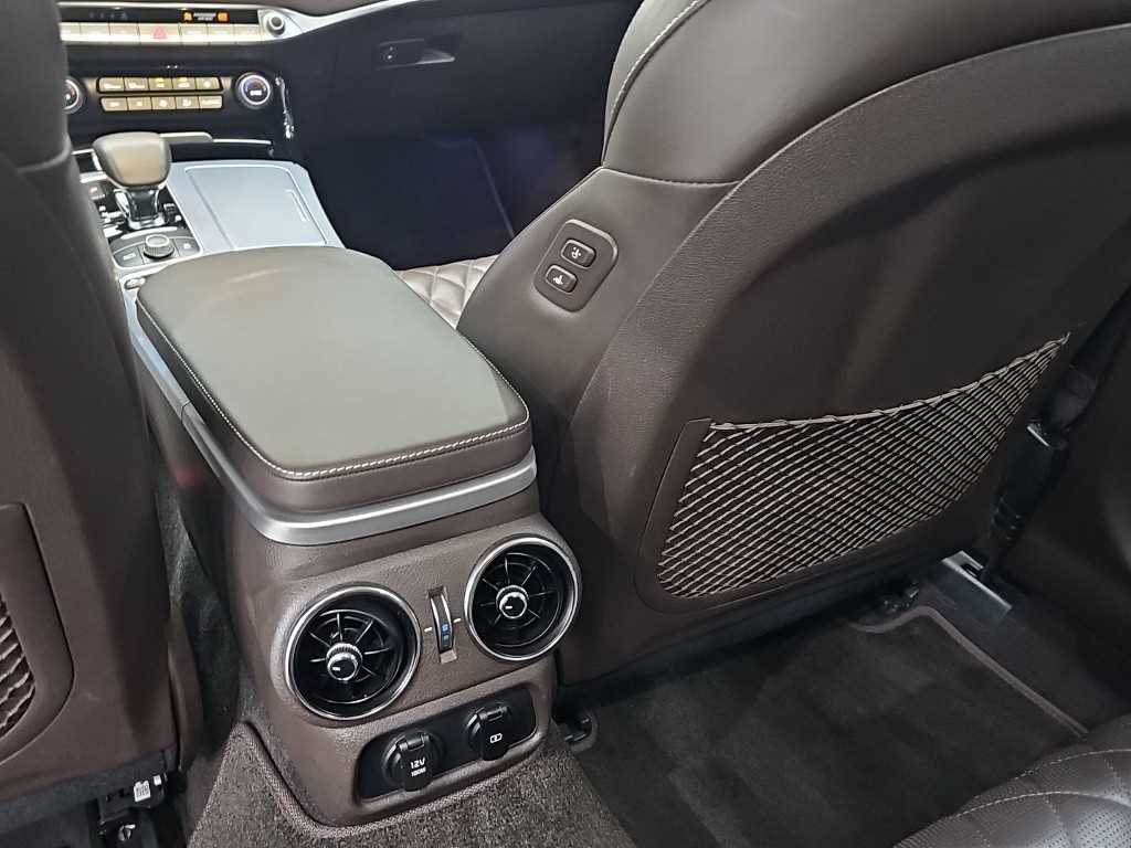 Kia Stinger — photo 14