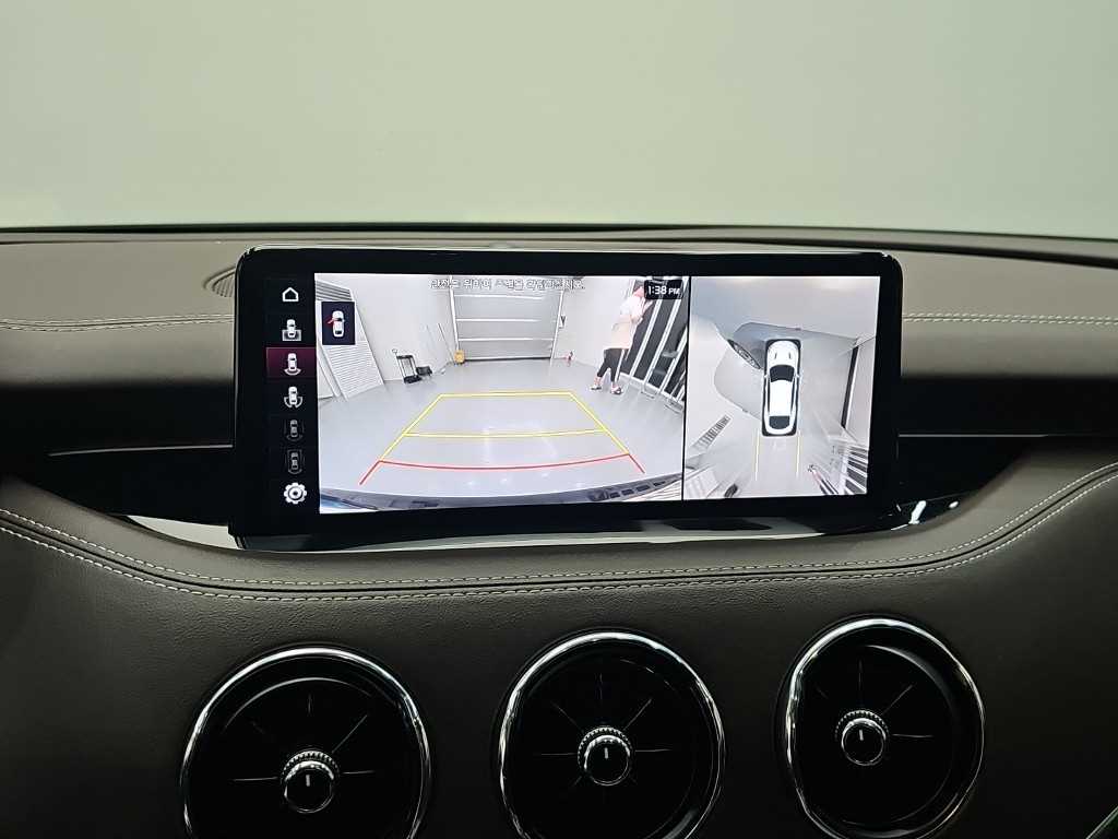 Kia Stinger — photo 17