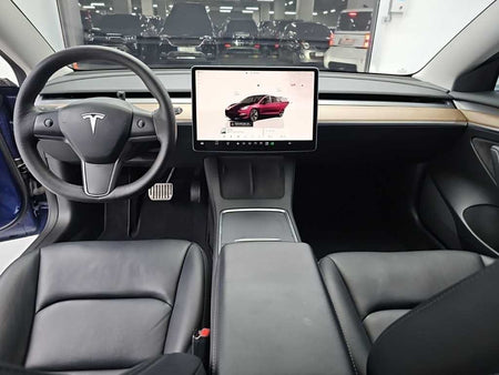 Tesla Model 3 — photo 07
