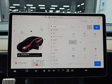 Tesla Model 3 — photo 16