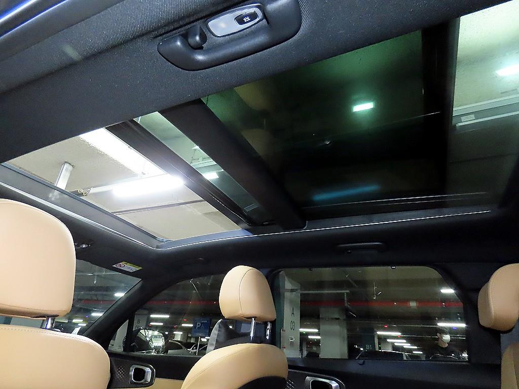 Kia Sorento — photo 14