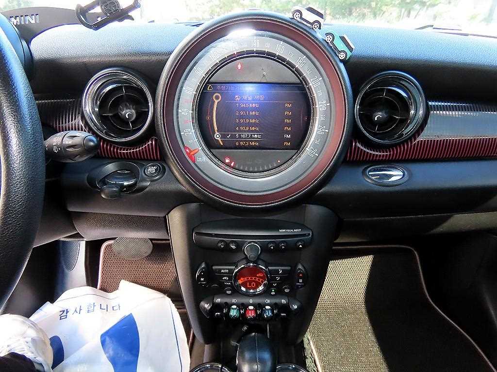 Mini Clubman — photo 12