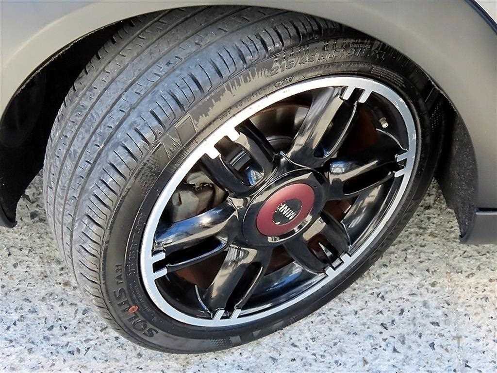 Mini Clubman — photo 19