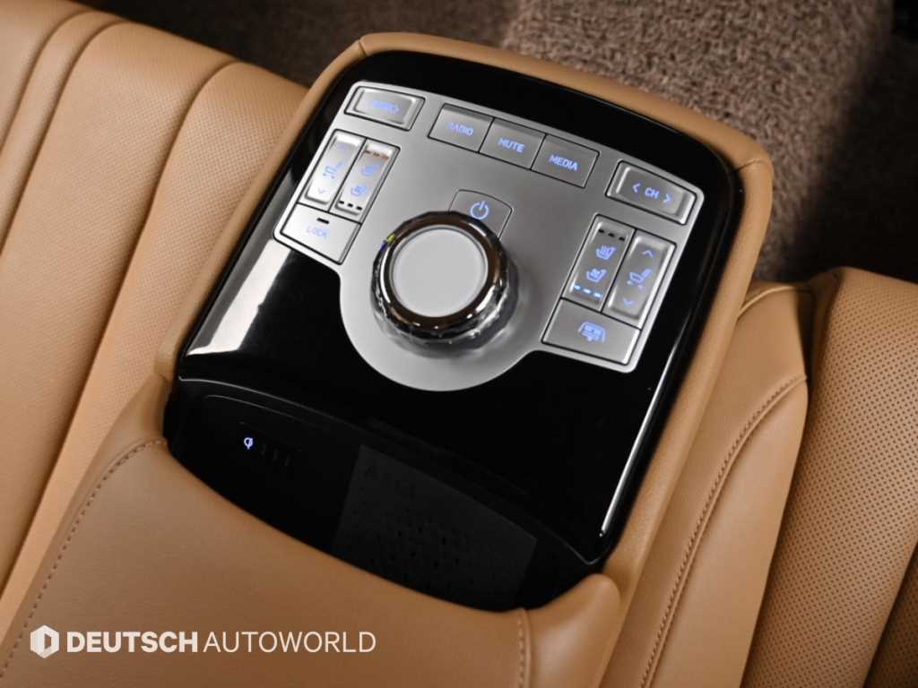 Genesis G80 — photo 16