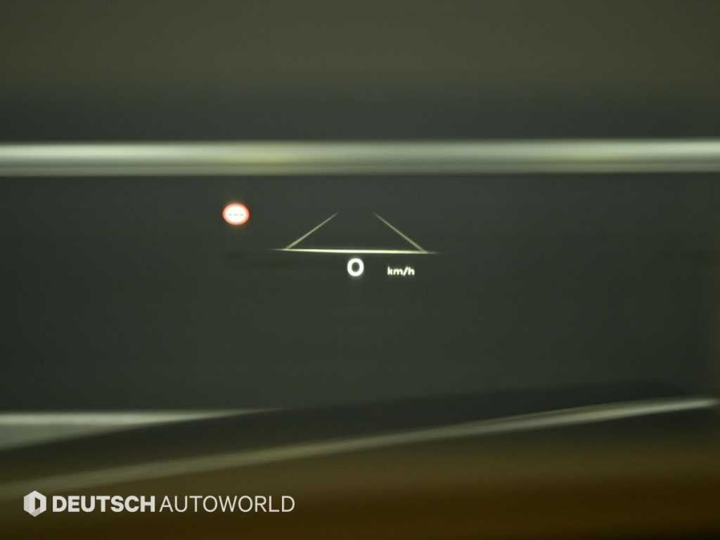 Genesis G80 — photo 18