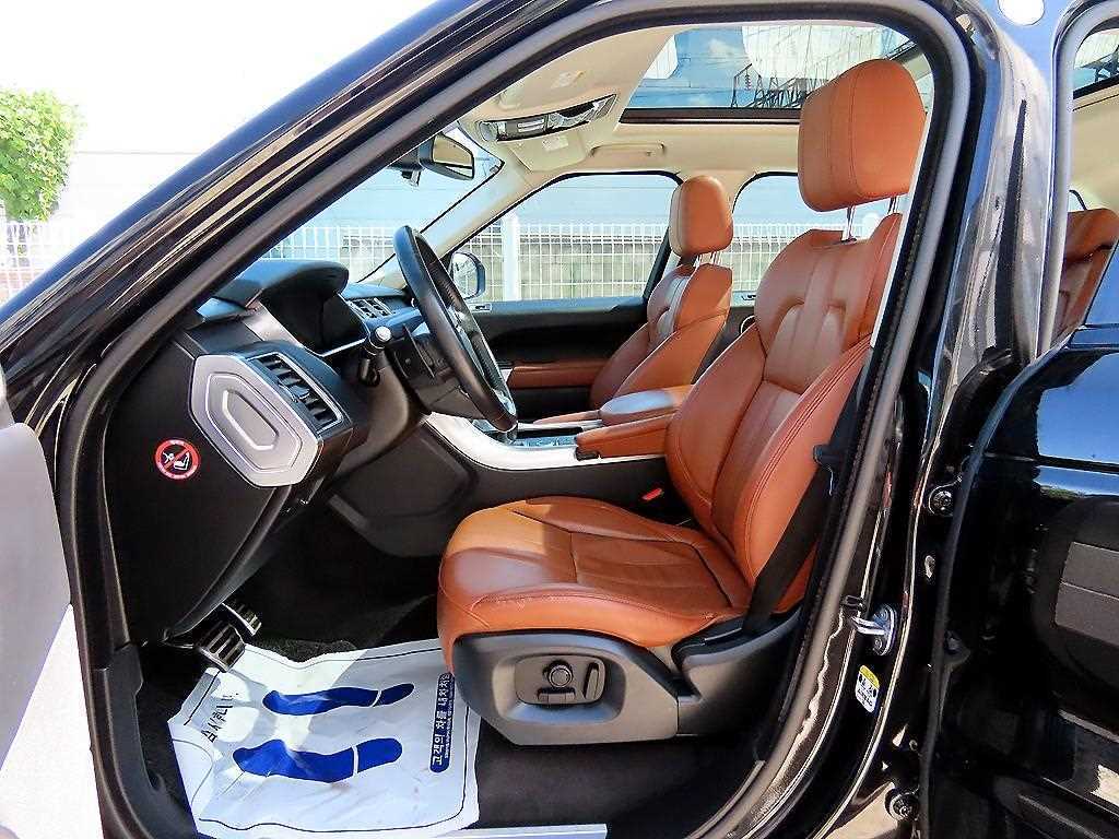 Land Rover Range Rover Sport — photo 06