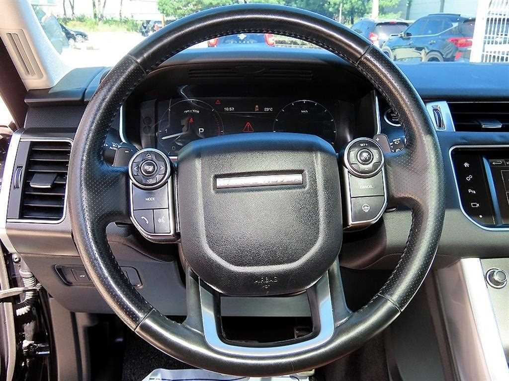 Land Rover Range Rover Sport — photo 09
