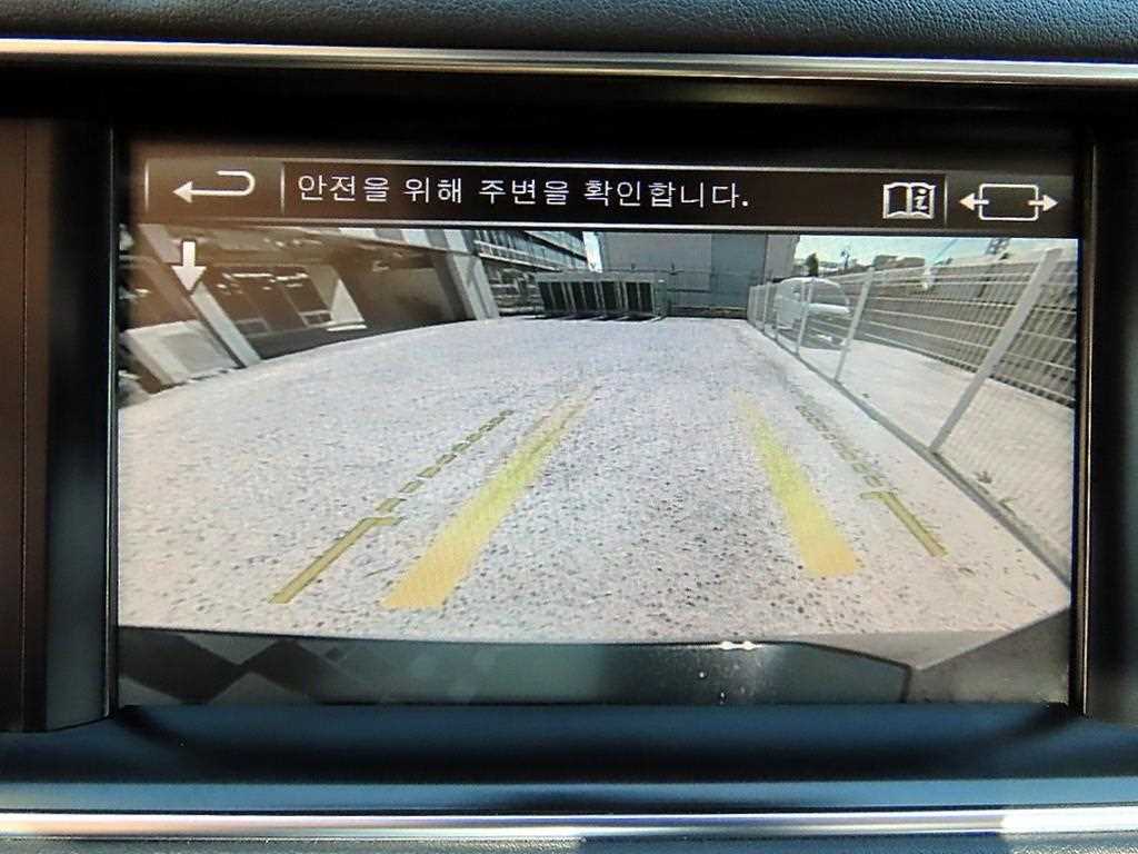 Land Rover Range Rover Sport — photo 14