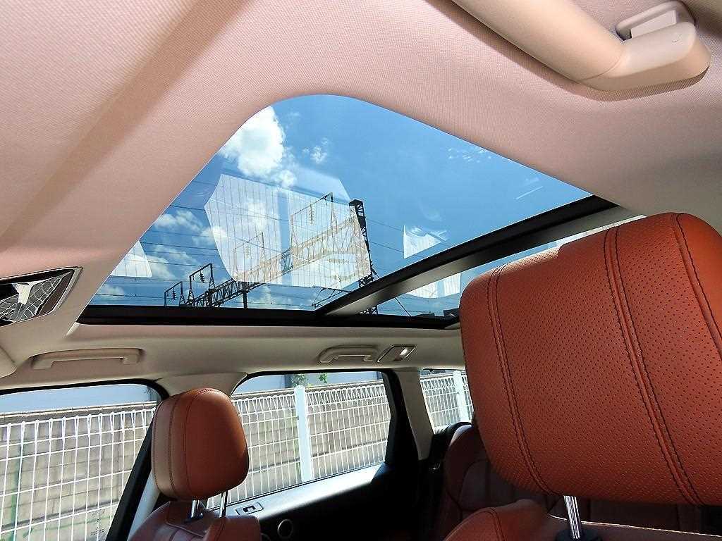 Land Rover Range Rover Sport — photo 17
