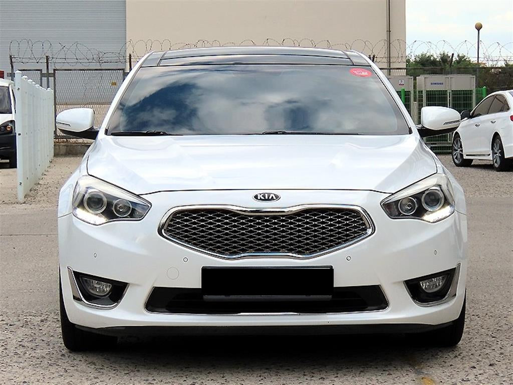 Kia K7 — photo 01