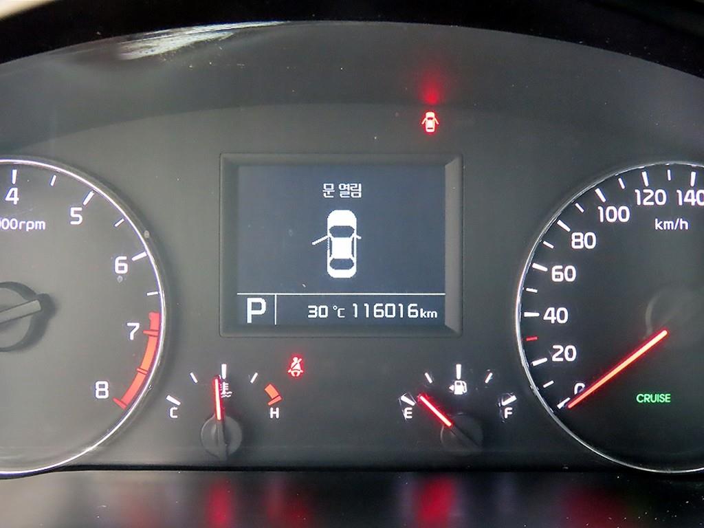 Kia K7 — photo 09