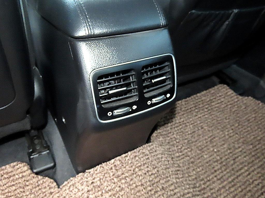 Kia K7 — photo 16