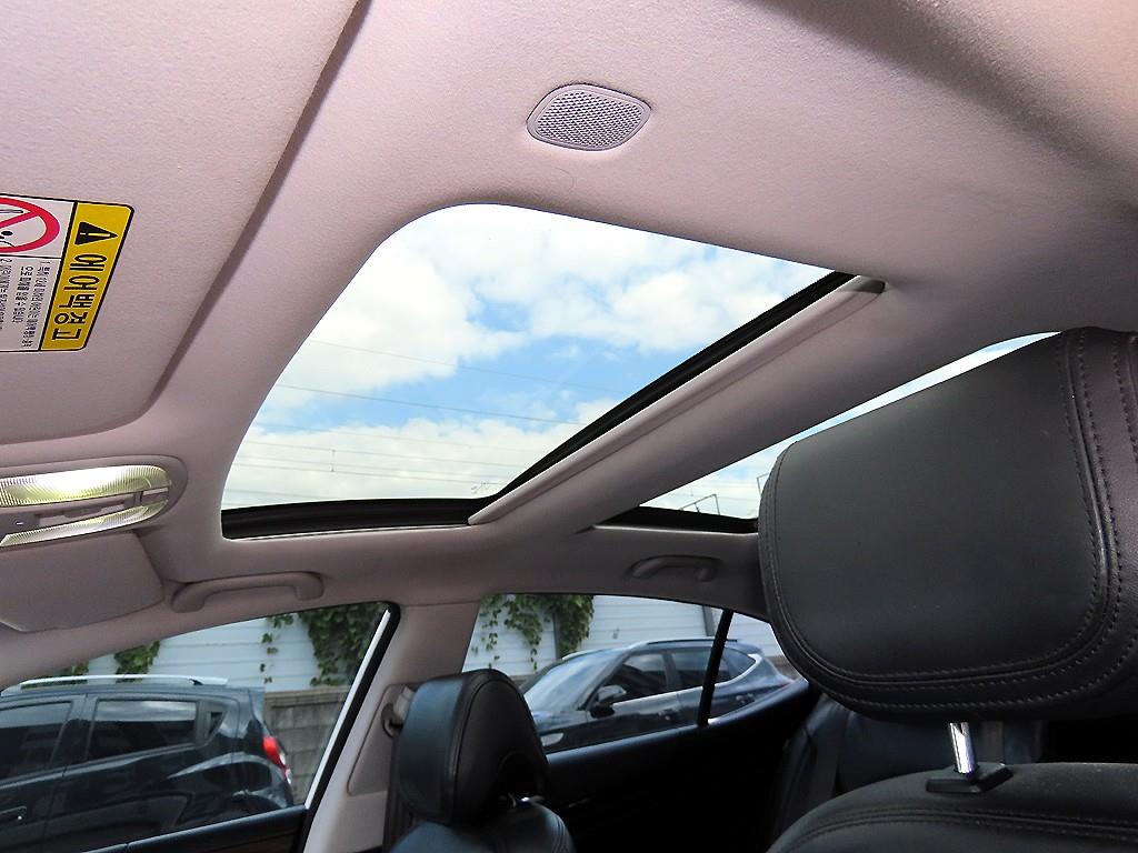 Kia K7 — photo 18