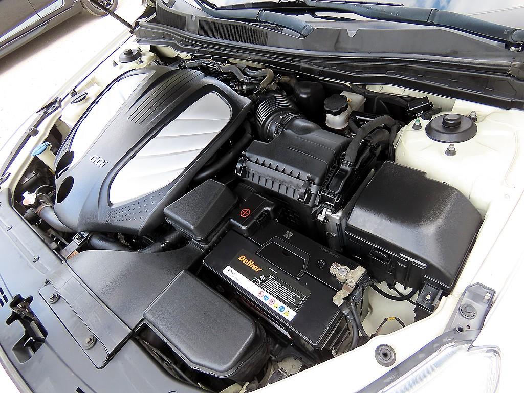 Kia K7 — photo 19
