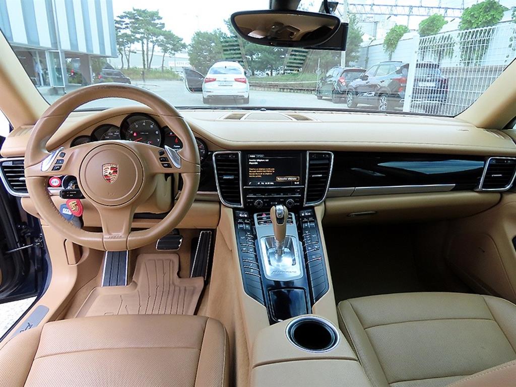 Porsche Panamera — photo 07