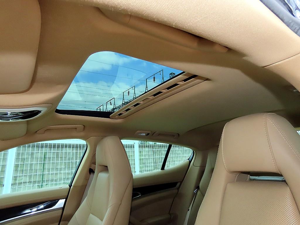 Porsche Panamera — photo 16