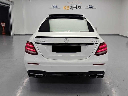 Mercedes-Benz E-Class — photo 04