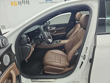 Mercedes-Benz E-Class — photo 14