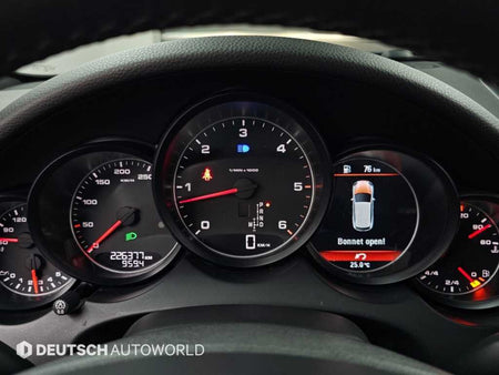 Porsche Cayenne — photo 08