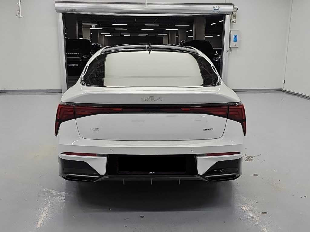 Kia K5 — photo 03