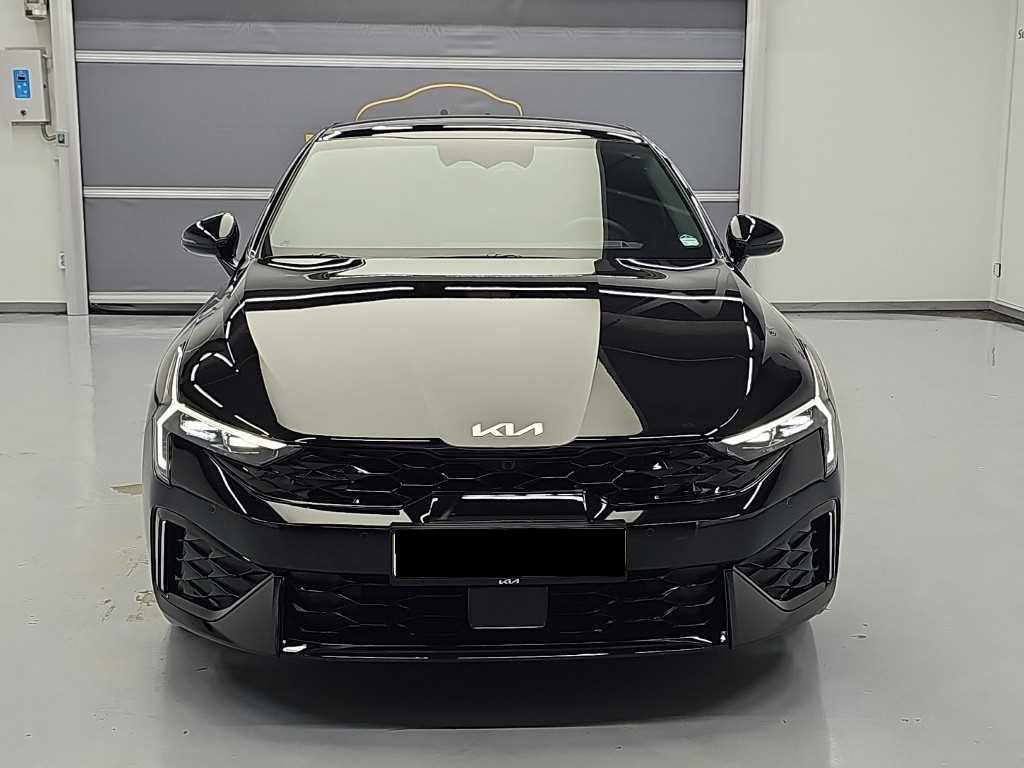 Kia K5 — photo 02