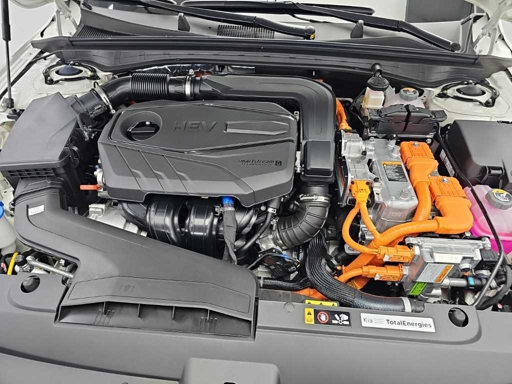 Kia K5 — photo 05