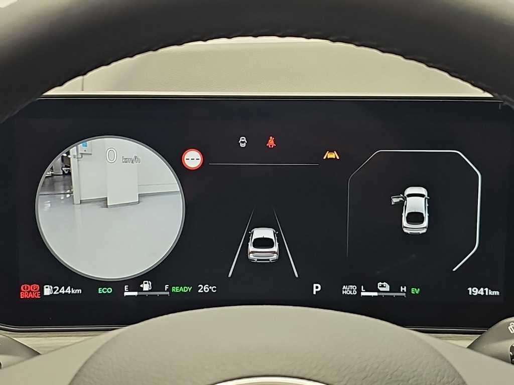 Kia K5 — photo 06