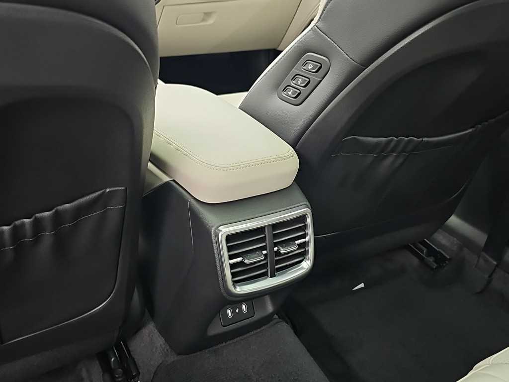 Kia K5 — photo 13