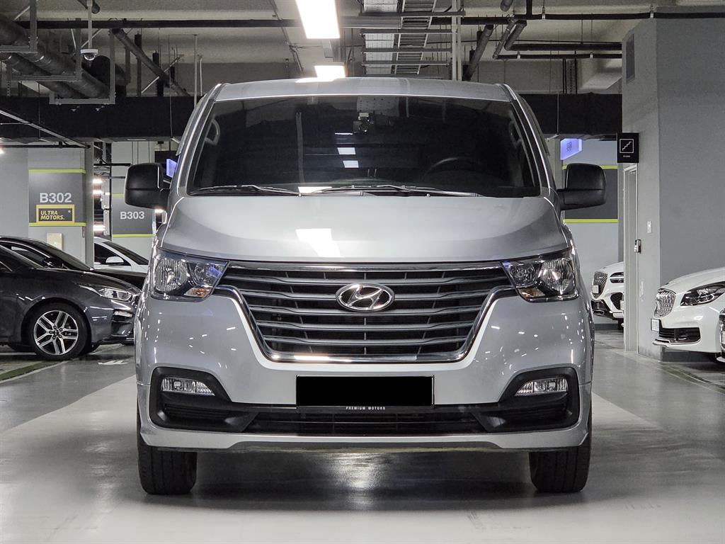 Hyundai Starex — photo 03