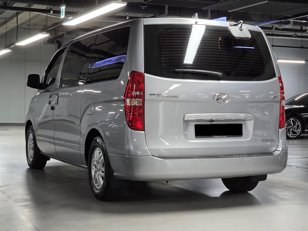Hyundai Starex — photo 04