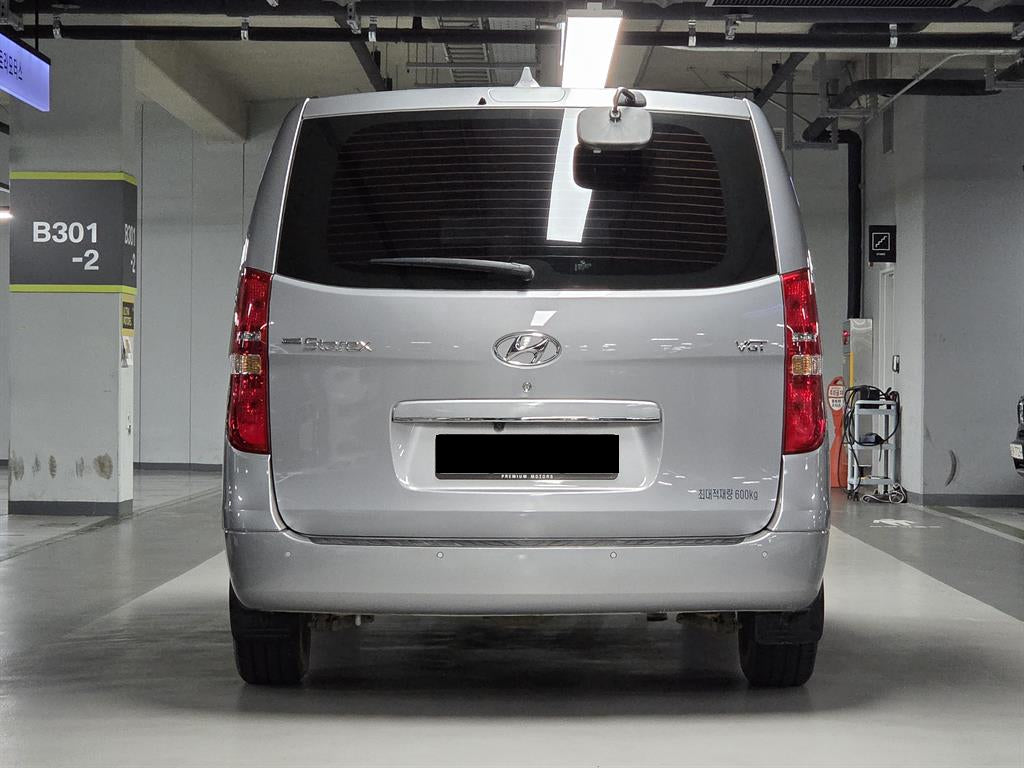 Hyundai Starex — photo 06