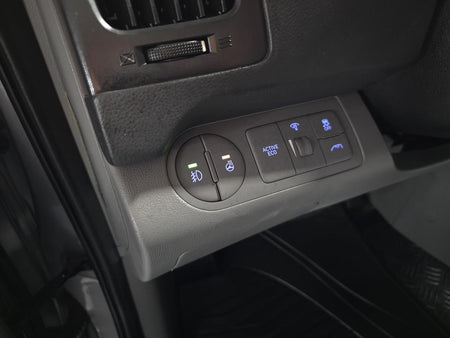 Hyundai Starex — photo 11