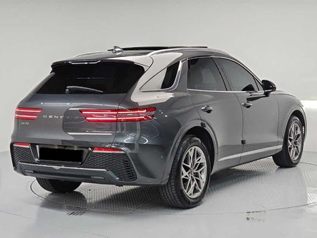 Genesis GV70 — photo 04