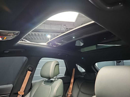 Genesis GV70 — photo 14