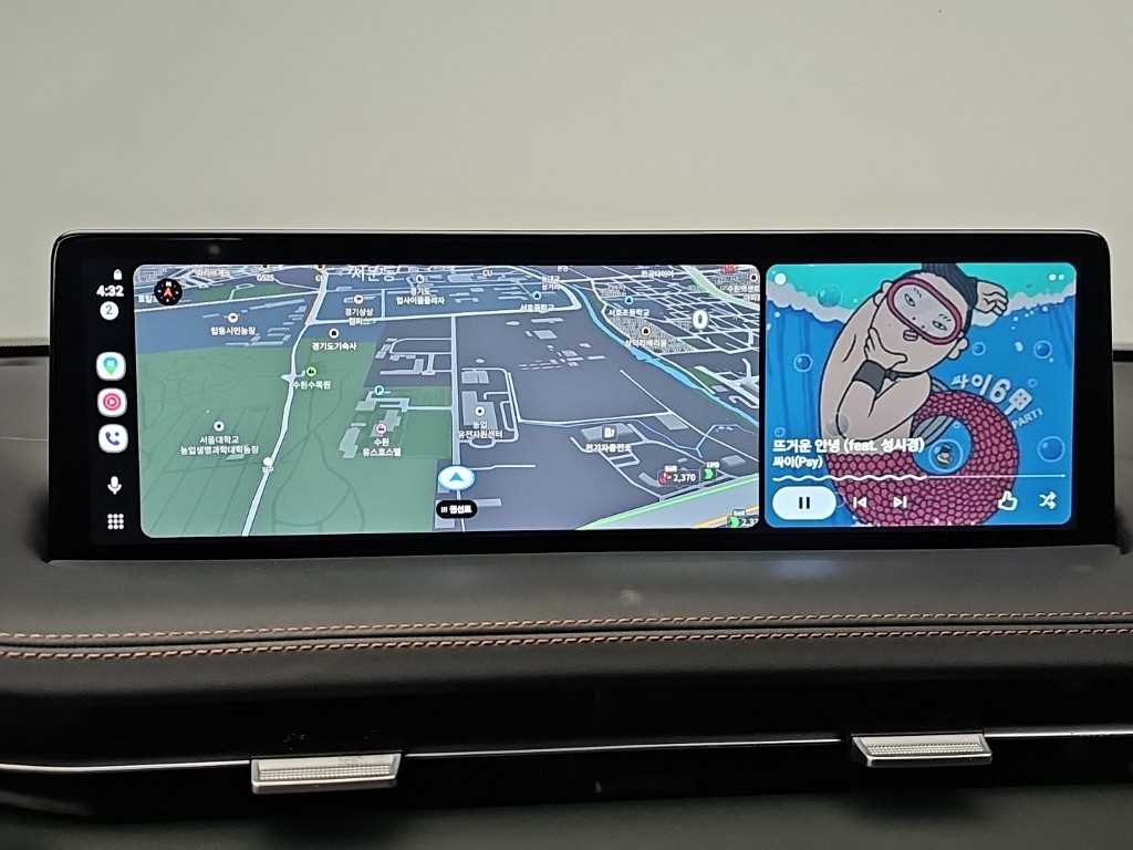 Genesis GV70 — photo 15