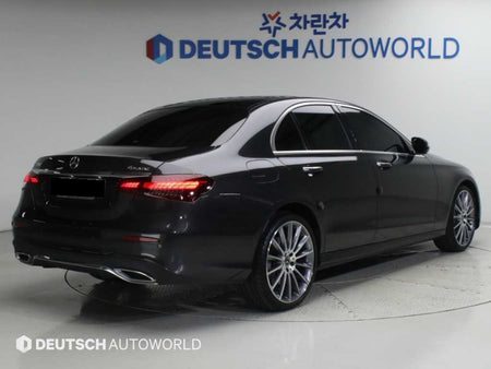 Mercedes-Benz E-Class — photo 02