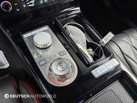 Genesis G80 — photo 09