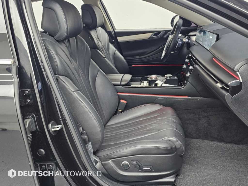 Genesis G80 — photo 10