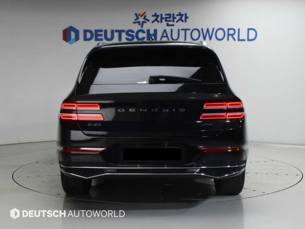 Genesis GV80 — photo 04