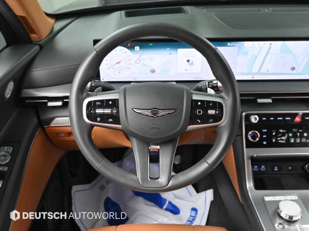 Genesis GV80 — photo 13