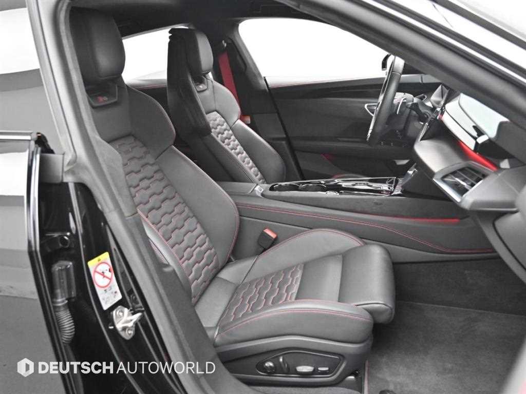 Audi RS e-tron GT — photo 07