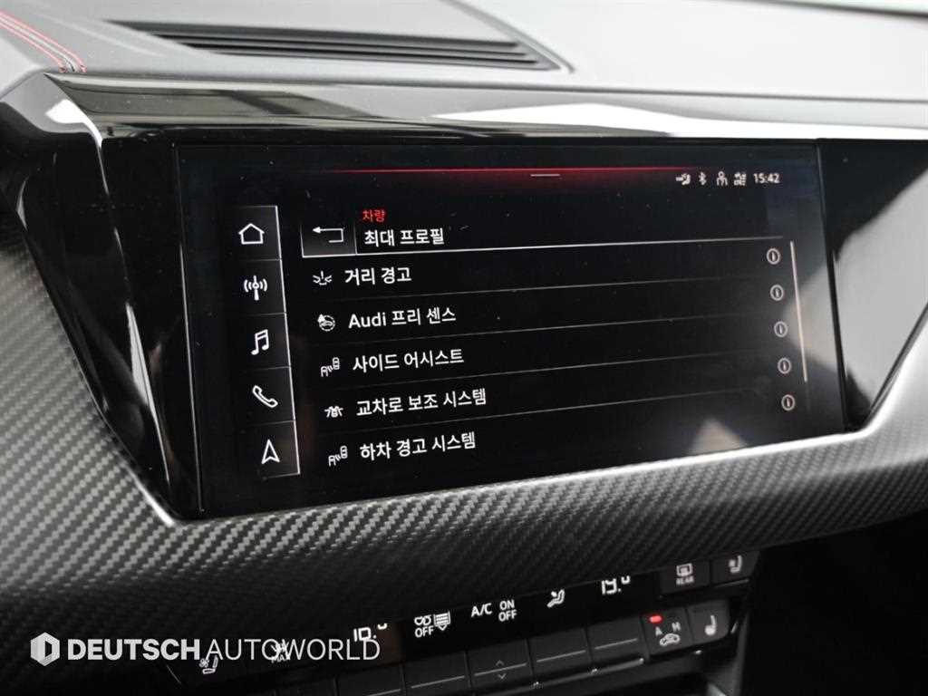 Audi RS e-tron GT — photo 14