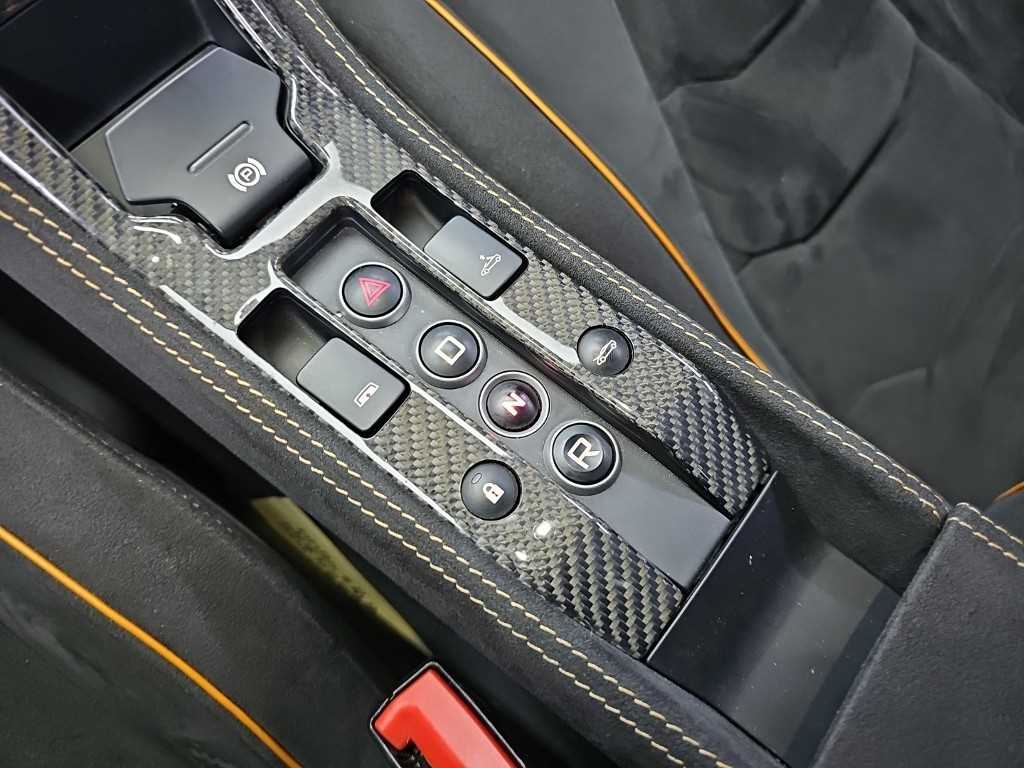 Mclaren 650S — photo 08