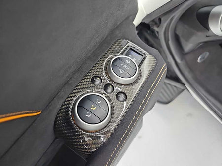 Mclaren 650S — photo 17