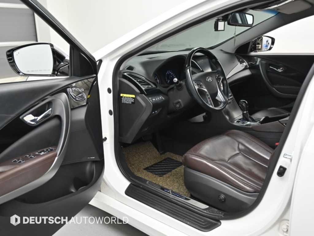 Hyundai Grandeur — photo 11