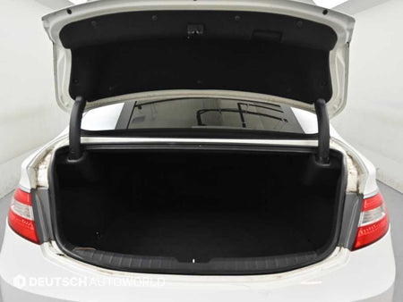 Hyundai Grandeur — photo 19