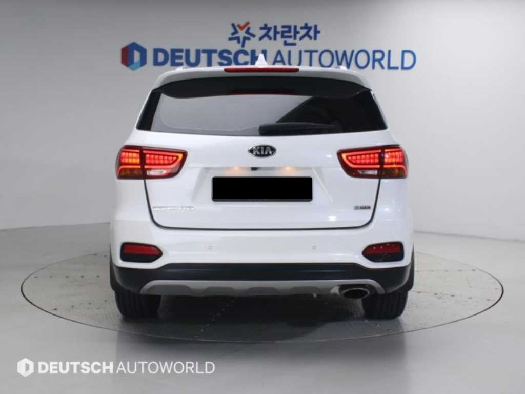 Kia Sorento — photo 04