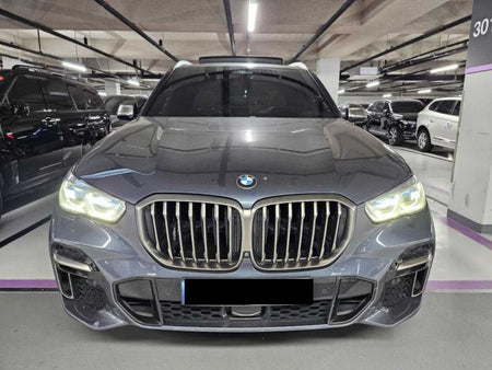 BMW X5 — photo 01