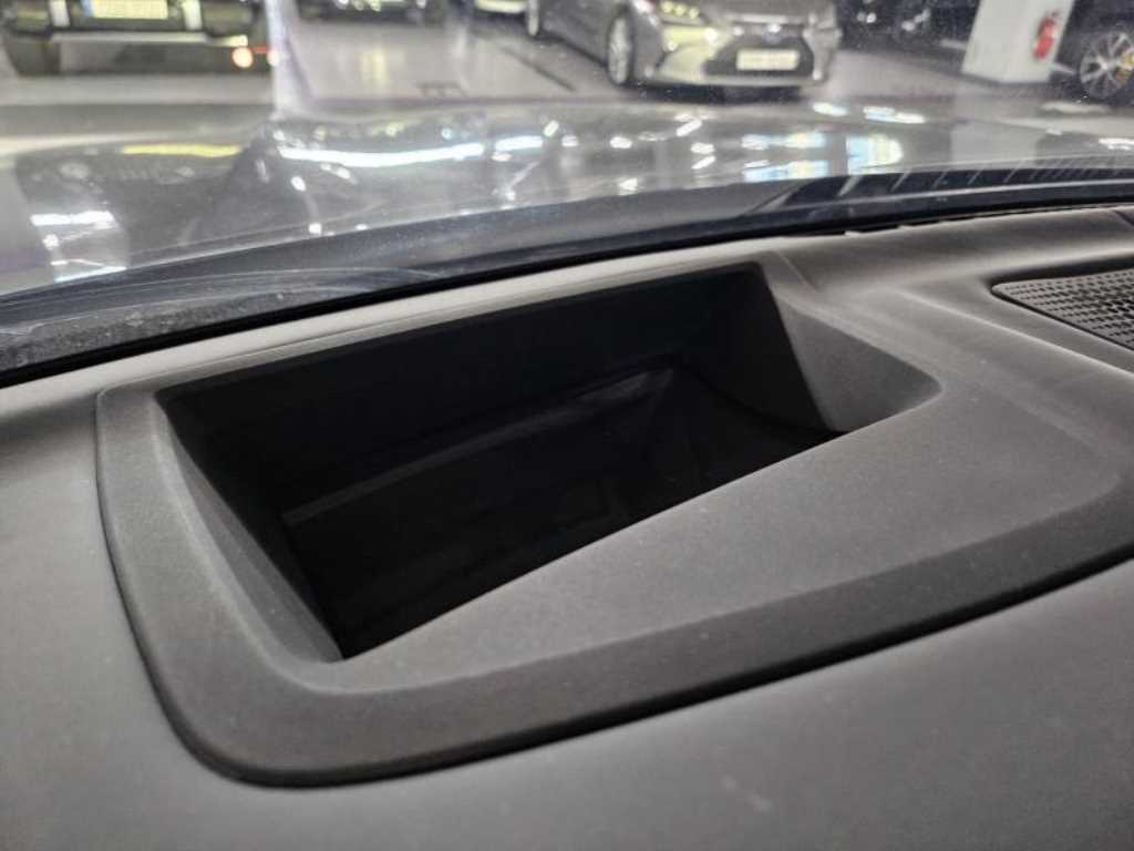 BMW X5 — photo 09